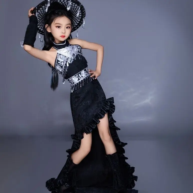 Ethnic Dress Fashion Show - Children's Suit Trailing Skirt Chinese Ethnic